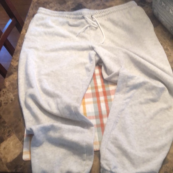 Sweats - Picture 6 of 6